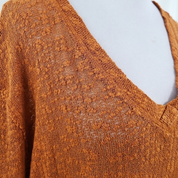 Free People Ocean Air Hacci top gold rust size medium - Picture 6 of 10